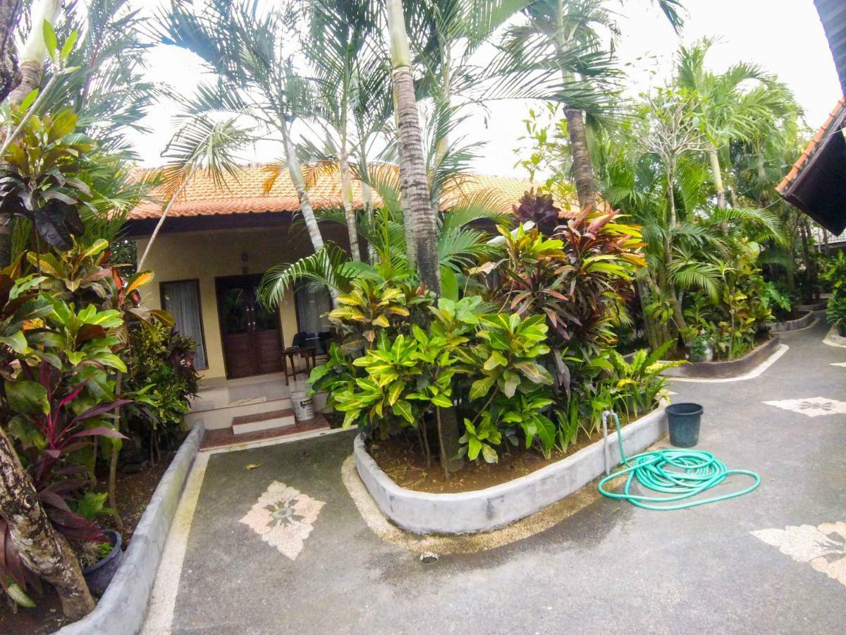 Putu Guest House Canggu Екстериор снимка